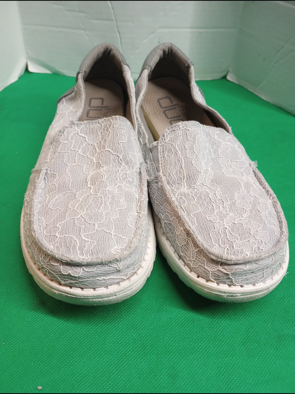 Hey Dude Lena Lace Slip-On Flats - Light Gray Women’s Sneakers Size 8 - Picture 2 of 8